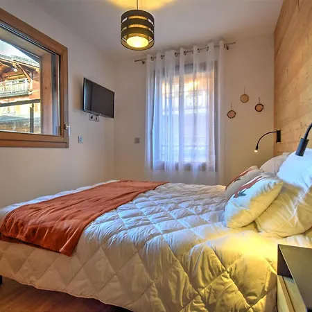 Moderne Au Centre De Avec Parking - Fr-1-524-136 Morzine
